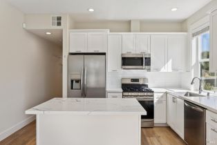 Condominium,  Franz Kafka avenue, Santa Rosa, CA 95404 - 9