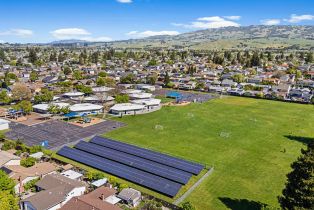 Single Family Residence,  Garden court, Petaluma, CA 94954 - 44