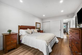 Single Family Residence,  Garden court, Petaluma, CA 94954 - 27