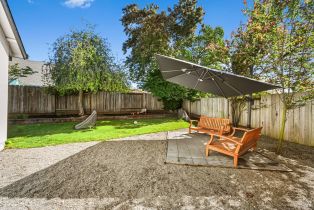 Single Family Residence,  Garden court, Petaluma, CA 94954 - 40