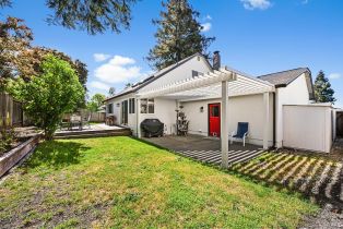 Single Family Residence,  Garden court, Petaluma, CA 94954 - 36