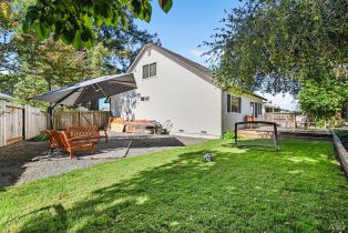 Single Family Residence,  Garden court, Petaluma, CA 94954 - 39