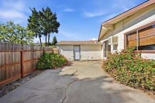 Single Family Residence, 821 Center street, Healdsburg, CA 95448 - 16