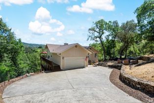 Single Family Residence,  Circle Oaks drive, Napa, CA 94558 - 8
