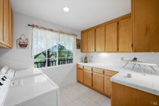 Single Family Residence,  Circle Oaks drive, Napa, CA 94558 - 39