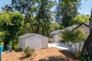 Single Family Residence,  Fair Oaks court, Santa Rosa, CA 95404 - 4