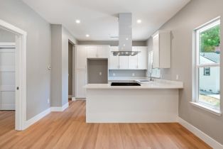 Single Family Residence,  Fair Oaks court, Santa Rosa, CA 95404 - 13