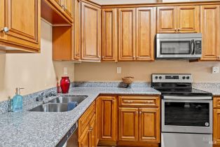 Condominium,  Doubles drive, Santa Rosa, CA 95407 - 5