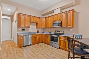 Condominium,  Doubles drive, Santa Rosa, CA 95407 - 4