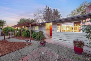 Single Family Residence, 2142 Laguna Rd, Santa Rosa, CA  Santa Rosa, CA 95401