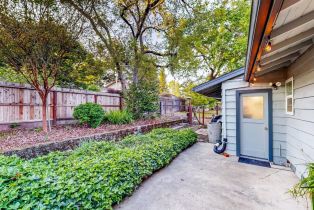 Single Family Residence,  Laguna road, Santa Rosa, CA 95401 - 68