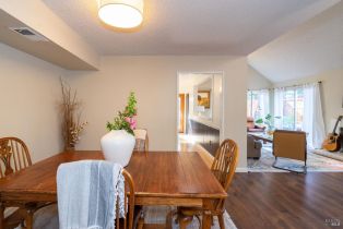 Single Family Residence,  Avenida De Las Brisas street, Santa Rosa, CA 95405 - 39
