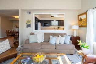 Single Family Residence,  Avenida De Las Brisas street, Santa Rosa, CA 95405 - 30