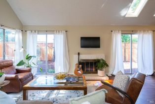 Single Family Residence,  Avenida De Las Brisas street, Santa Rosa, CA 95405 - 34