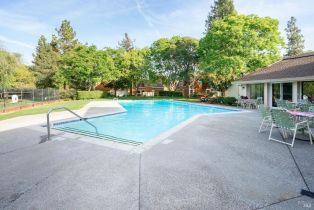 Single Family Residence,  Avenida De Las Brisas street, Santa Rosa, CA 95405 - 73