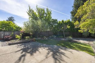Single Family Residence,  Lujo court, Santa Rosa, CA 95403 - 27