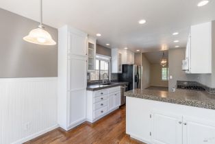 Single Family Residence,  Lujo court, Santa Rosa, CA 95403 - 14