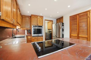 Single Family Residence,  Oak Knoll terrace, Cloverdale, CA 95425 - 21