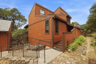 Single Family Residence,  Oak Knoll terrace, Cloverdale, CA 95425 - 5