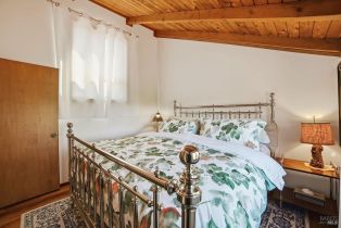 Single Family Residence,  Oak Knoll terrace, Cloverdale, CA 95425 - 29