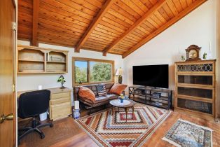 Single Family Residence,  Oak Knoll terrace, Cloverdale, CA 95425 - 25