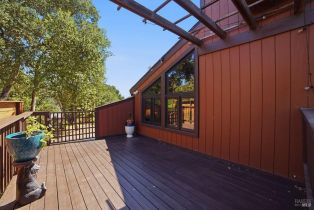 Single Family Residence,  Oak Knoll terrace, Cloverdale, CA 95425 - 42