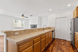 Condominium,  Johnson street, Windsor, CA 95492 - 8