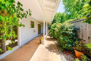 Single Family Residence, Glengreen street, Santa Rosa, CA 95409 - 5