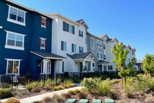 Townhouse,  Pear Tree terrace, Napa, CA 94558 - 5