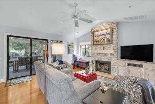 Condominium,  Fountain Grove circle, Napa, CA 94558 - 6
