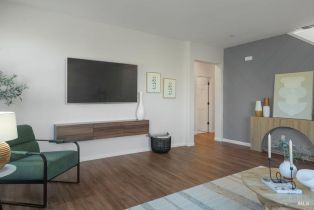 Single Family Residence, Sapphire street, Petaluma, CA 94952 - 9