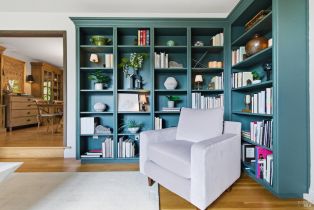 Single Family Residence,  Stanford court, Napa, CA 94558 - 9