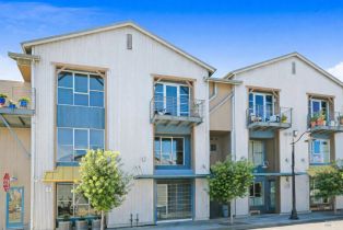 Condominium, 486 1st St, Petaluma, CA  Petaluma, CA 94952