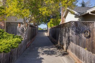 Single Family Residence,  Cindy lane, Petaluma, CA 94952 - 3