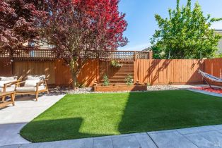 Single Family Residence,  Hogwarts circle, Petaluma, CA 94954 - 40