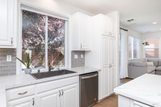 Single Family Residence,  Hogwarts circle, Petaluma, CA 94954 - 13