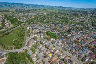 Single Family Residence,  Hogwarts circle, Petaluma, CA 94954 - 53