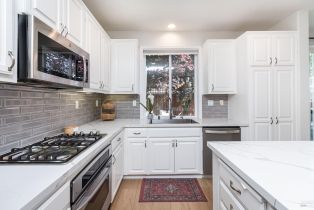 Single Family Residence,  Hogwarts circle, Petaluma, CA 94954 - 12