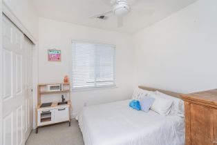 Single Family Residence,  Hogwarts circle, Petaluma, CA 94954 - 34
