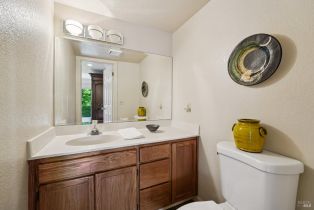 Single Family Residence,  Spring Oaks drive, Santa Rosa, CA 95405 - 17