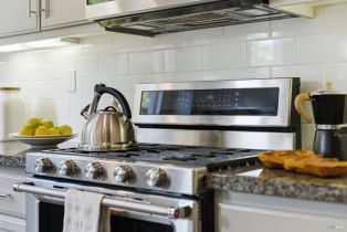 Single Family Residence,  Wine Country court, Napa, CA 94558 - 17