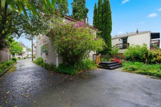 Single Family Residence,  Calistoga avenue, Napa, CA 94559 - 5