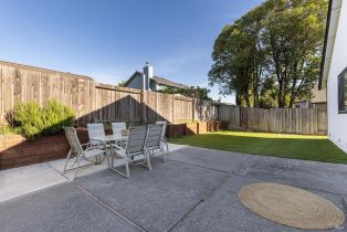Single Family Residence,  Claudius way, Windsor, CA 95492 - 22