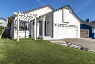 Single Family Residence, 690 Claudius Way, Windsor, CA  Windsor, CA 95492