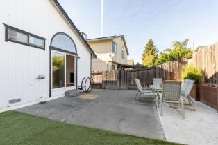 Single Family Residence,  Claudius way, Windsor, CA 95492 - 26