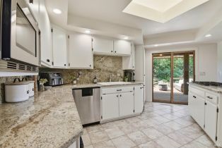 Single Family Residence,  Woodcliff court, Santa Rosa, CA 95405 - 9
