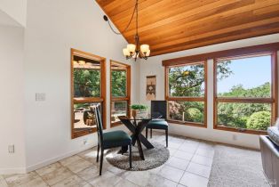 Single Family Residence,  Woodcliff court, Santa Rosa, CA 95405 - 14