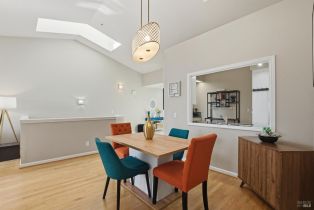Condominium,  Stonefield lane, Santa Rosa, CA 95403 - 5