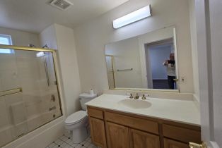 Condominium,  La Esplanada place, Santa Rosa, CA 95404 - 4
