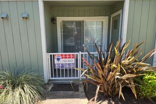 Condominium,  La Esplanada place, Santa Rosa, CA 95404 - 6